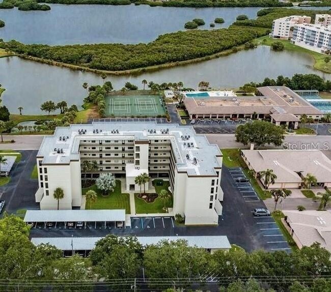 9860 62nd Ter in St. Petersburg, FL - Building Photo - Building Photo