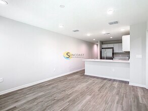 3821 SW 43rd Ct, Unit 102 in Ocala, FL - Building Photo - Building Photo