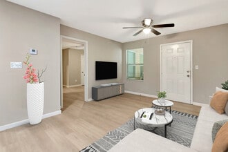 Creekside Apartments in Sylacauga, AL - Building Photo - Building Photo