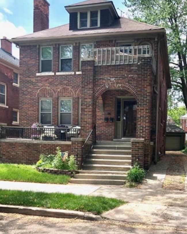 841 Nottingham Rd, Unit 841 Nottingham in Grosse Pointe Park, MI - Foto de edificio - Building Photo