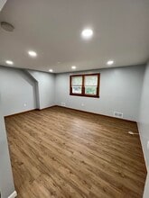 18 Birk St in Saddle Brook, NJ - Building Photo - Building Photo