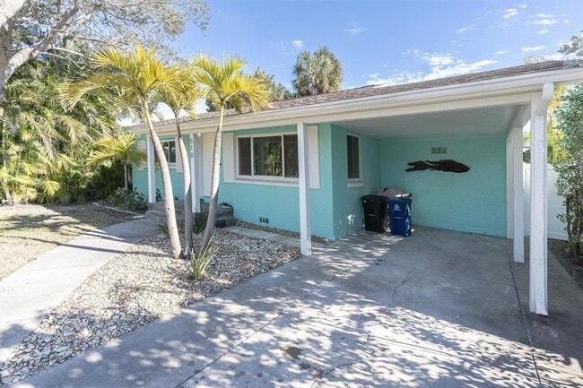518 77th Ave in St Pete Beach, FL - Building Photo - Building Photo