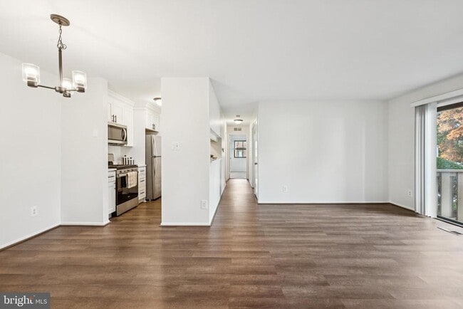 1001 Woodhollow Dr in Evesham, NJ - Building Photo - Building Photo