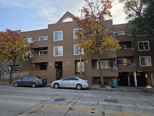 property at 2901 MacArthur Blvd