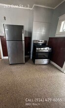 263 Elm St in Yonkers, NY - Building Photo - Building Photo