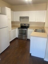 1508 Blue Magnolia Rd in Brandon, FL - Building Photo - Building Photo