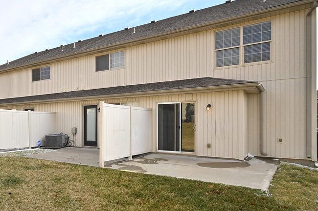 12342 Fox Creek Dr in Platte City, MO - Building Photo - Building Photo