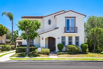 5142 Pearce Dr in Huntington Beach, CA - Foto de edificio - Building Photo