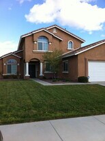 12358 Alto Rey Ln in Victorville, CA - Building Photo
