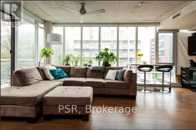 38-438 Niagara St in Toronto, ON - Building Photo