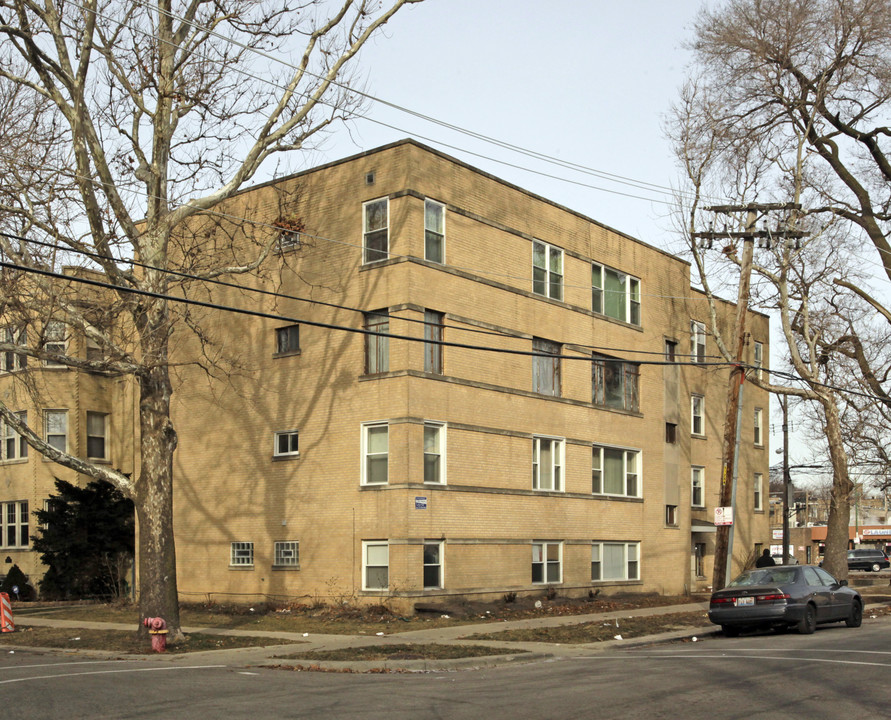 6338-6340 N Leavitt St in Chicago, IL - Foto de edificio