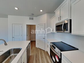 6307 W Calle Bilboa in Tucson, AZ - Building Photo - Building Photo