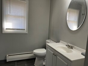 14 Revere Dr-Unit -16-03 in Bloomfield, CT - Building Photo - Building Photo