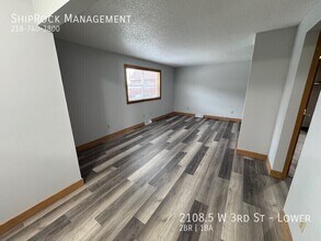2108.5 W 3rd St in Duluth, MN - Building Photo - Building Photo