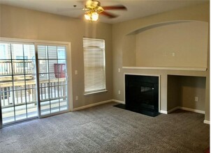 6454 Royal Celadon Way in Charlotte, NC - Foto de edificio - Building Photo