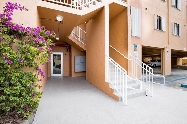 property at 717 SW 11th Ave