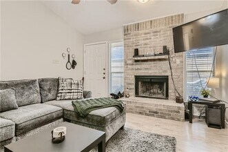 2124 Redwing Way in Round Rock, TX - Building Photo - Building Photo