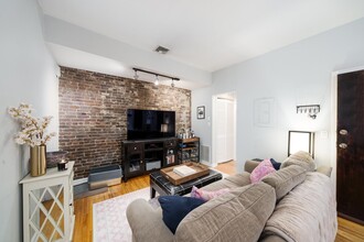 300 1st St in Hoboken, NJ - Building Photo - Building Photo