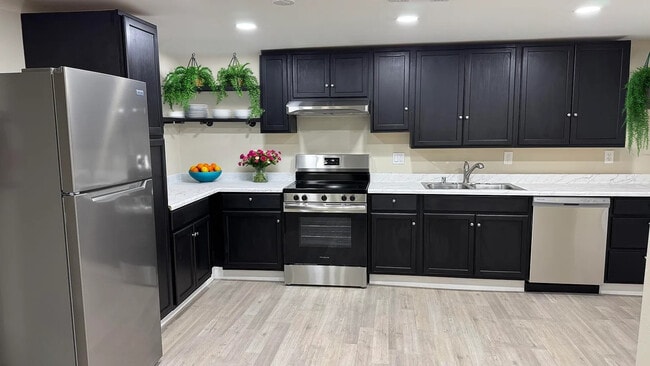property at 1983 E Don Carlos Ave