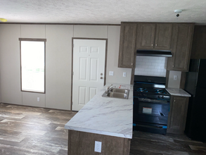 1515 S Miller Ave in Marion, IN - Foto de edificio - Building Photo