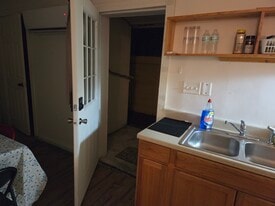 2040 Lima Loop, Unit Limita 2040 in Laredo, TX - Building Photo