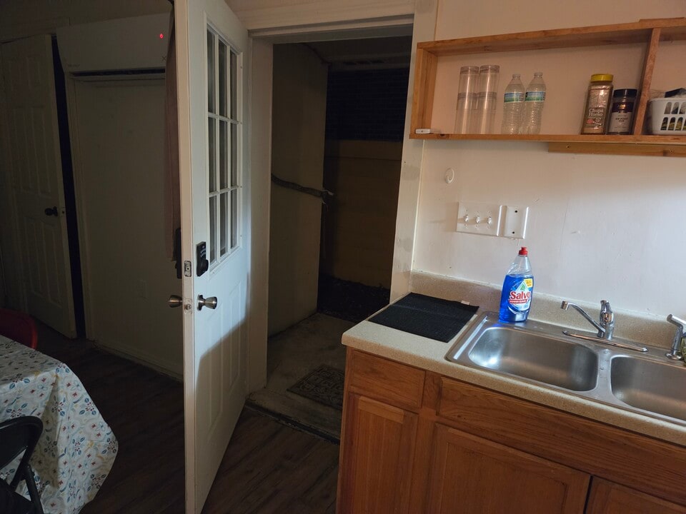 2040 Lima Loop, Unit Limita 2040 in Laredo, TX - Building Photo