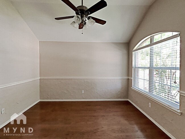 property at 1002 Camp Verde Dr