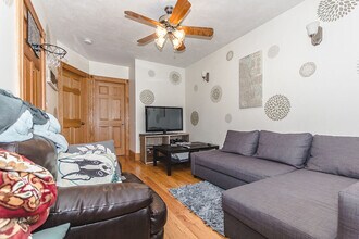 29 Phillips St in Boston, MA - Foto de edificio - Building Photo