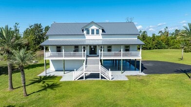 7211 Bay Crest Rd in Southport, FL - Building Photo - Building Photo