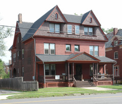 832-834 W 3rd St Apartments