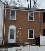 9249 Byrd Dr in Manassas, VA - Building Photo