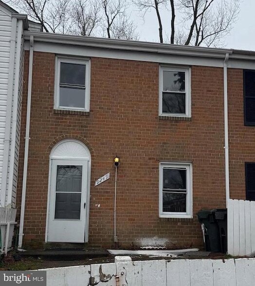 9249 Byrd Dr in Manassas, VA - Foto de edificio