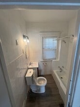 2210-2212 Knoxville Ave in Peoria, IL - Building Photo - Building Photo