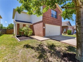 1172 Shadow Creek Blvd in Buda, TX - Building Photo
