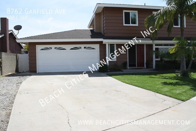 8762 Garfield Ave in Huntington Beach, CA - Building Photo - Building Photo