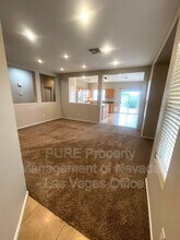 7036 Dillseed Dr in Las Vegas, NV - Building Photo - Building Photo