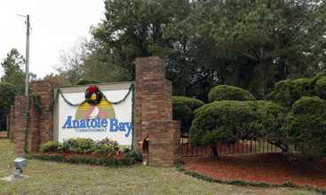 Anatole Bay Town Homes in Biloxi, MS - Building Photo - Building Photo