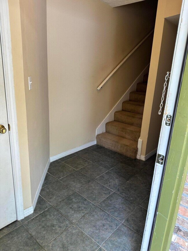 2413 Suwanee Ln in Fort Walton Beach, FL - Building Photo - Building Photo