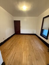 2252 S 7th St-Unit -Upper Rear in Milwaukee, WI - Building Photo - Building Photo