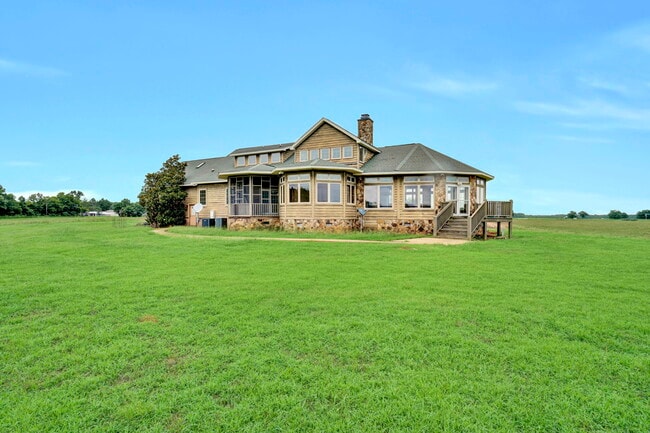 3698 Bush River Rd in Kinards, SC - Building Photo - Building Photo