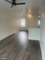 238 6th Ave in Florence, NJ - Building Photo