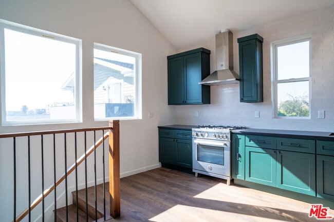 401 1/2 Firmin St in Los Angeles, CA - Building Photo - Building Photo