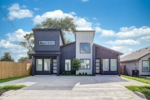 8502 Safeguard St in Houston, TX - Building Photo