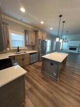 556 Cumberland Pointe Ln in Bowling Green, KY - Building Photo - Building Photo