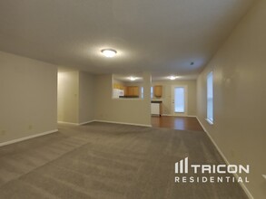 8005 Crackling Ln in Indianapolis, IN - Building Photo - Building Photo