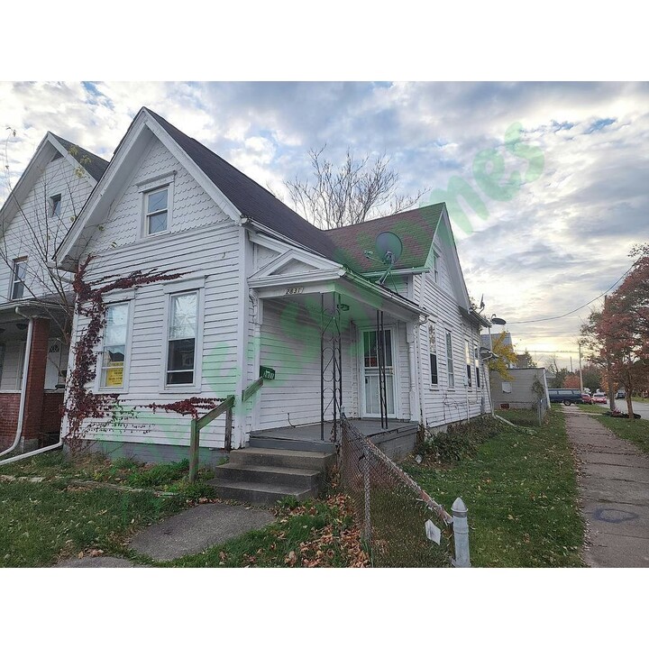 2831 Elm St in Toledo, OH - Building Photo