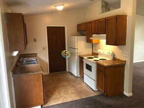 2409 Justin Rd E in Jacksonville, FL - Building Photo - Building Photo