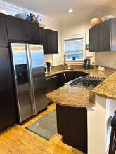 875 E Broadway in Boston, MA - Building Photo - Building Photo