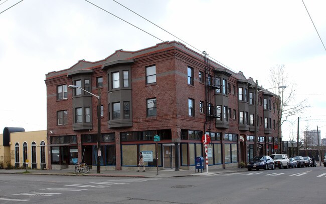 Chester in Seattle, WA - Building Photo - Building Photo