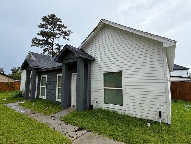 property at 8627 Peachtree St